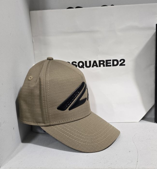 Dsquared2 шапка.