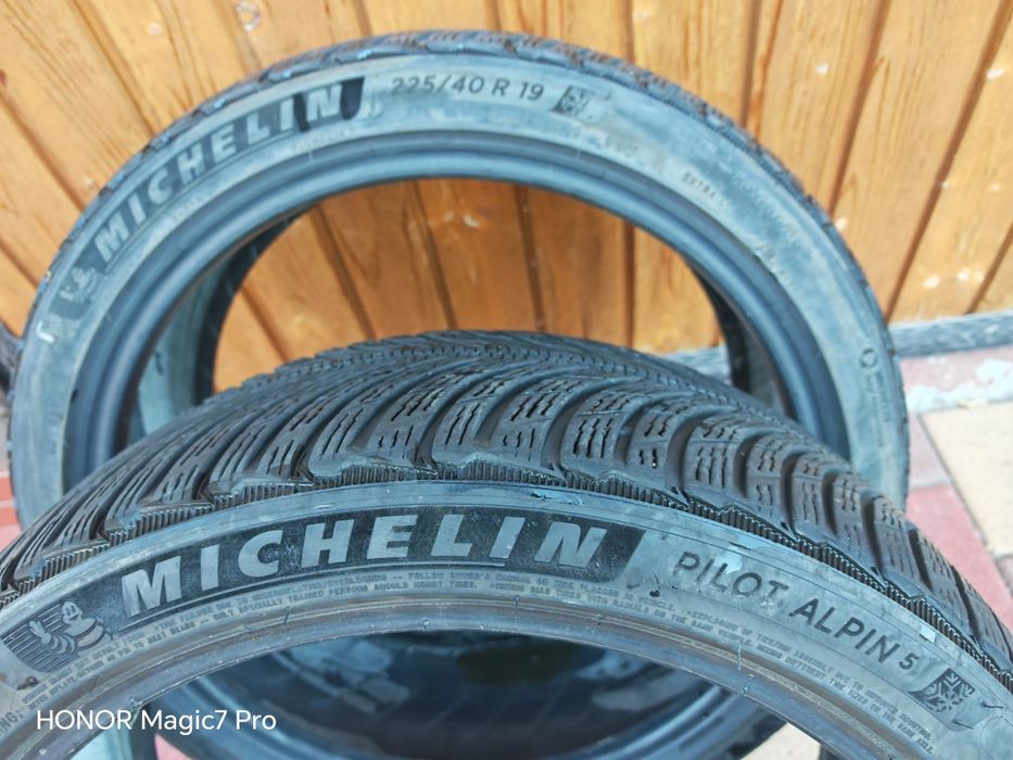 2xCauciucuri de iarna 225 40R19 93W Michelin Pilot Alpin 5 2020
