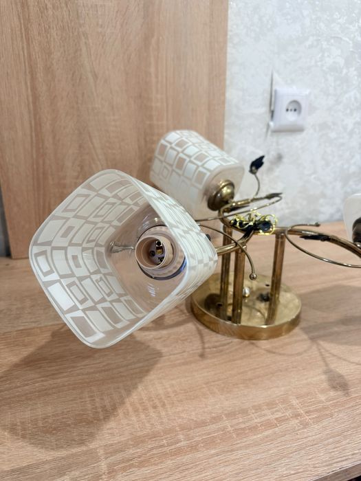 продам люстры состояние хорошее