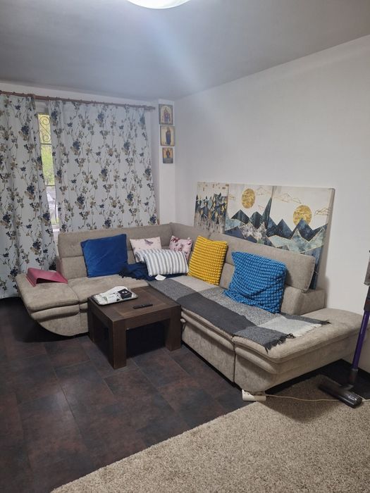 Vand Apartament  3 camere