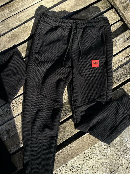 Мъжки екипи Hugo