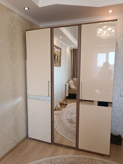 Продаются шкаф,диван Б/у в очень хорошем состоянии