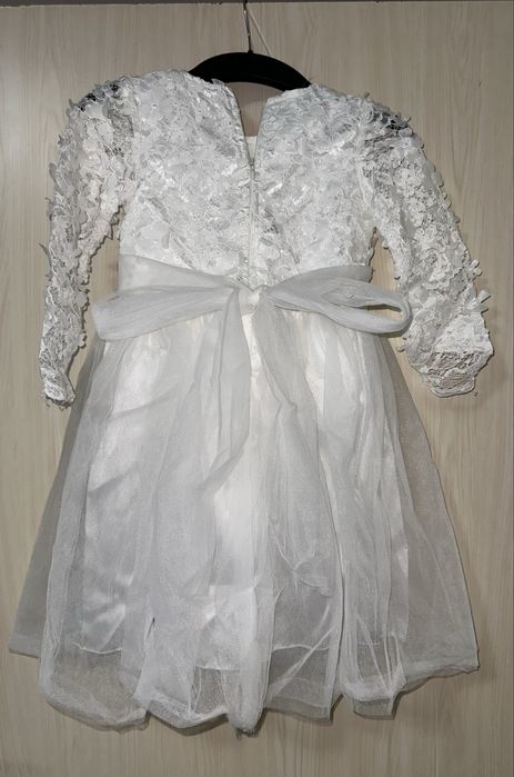 Продавам рокли