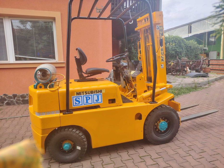 Vând stivuitor Mitsubishi FG 25 T