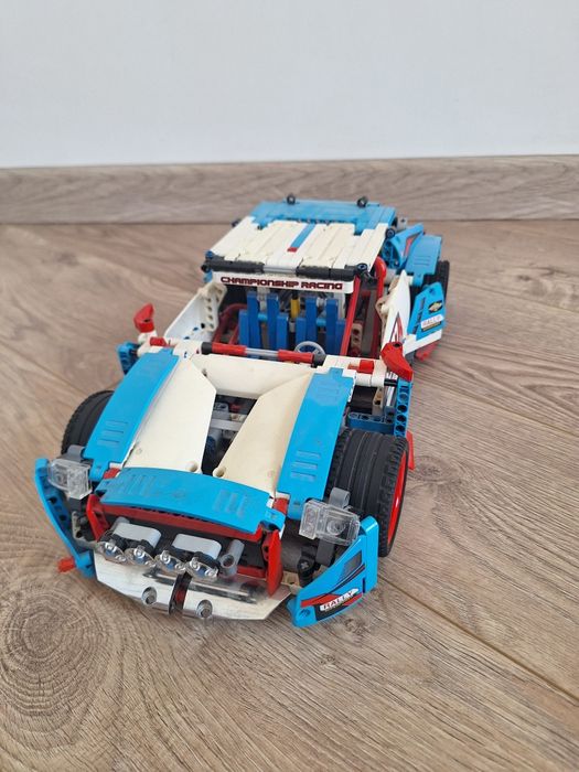 LEGO Technic Rally Car (42077)