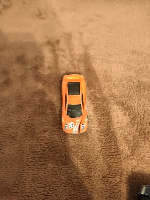 Продаю машинки Hot Wheels