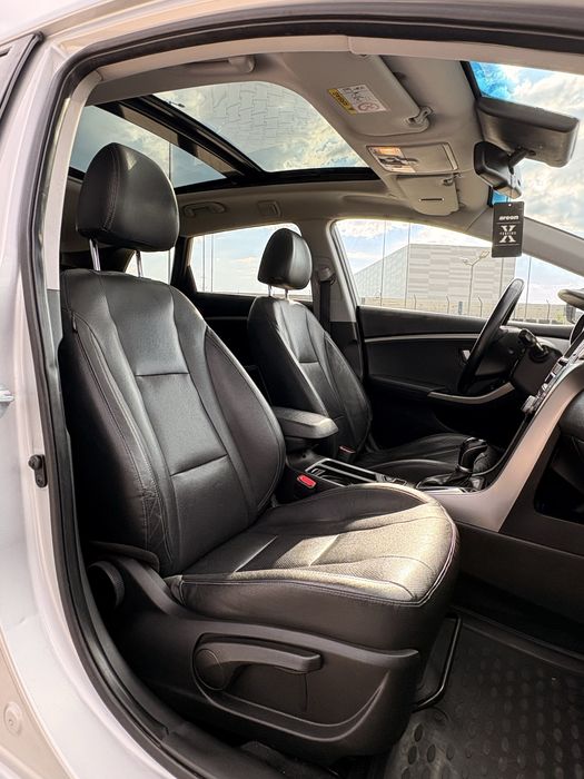 Hyndai i30 Premium  1.6 бензин