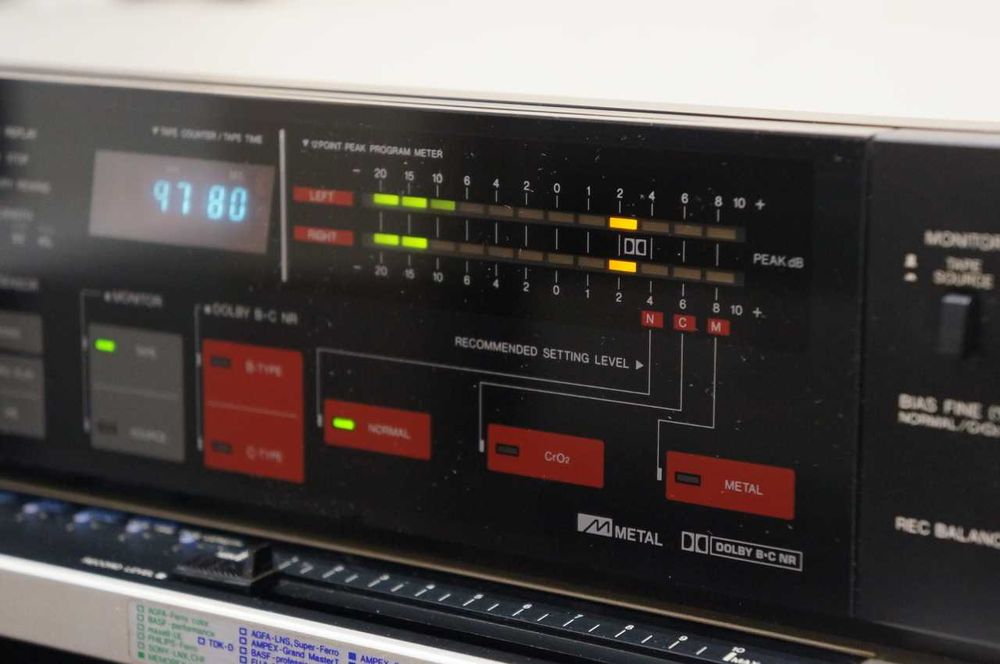 Aiwa AD-F660 касетен дек