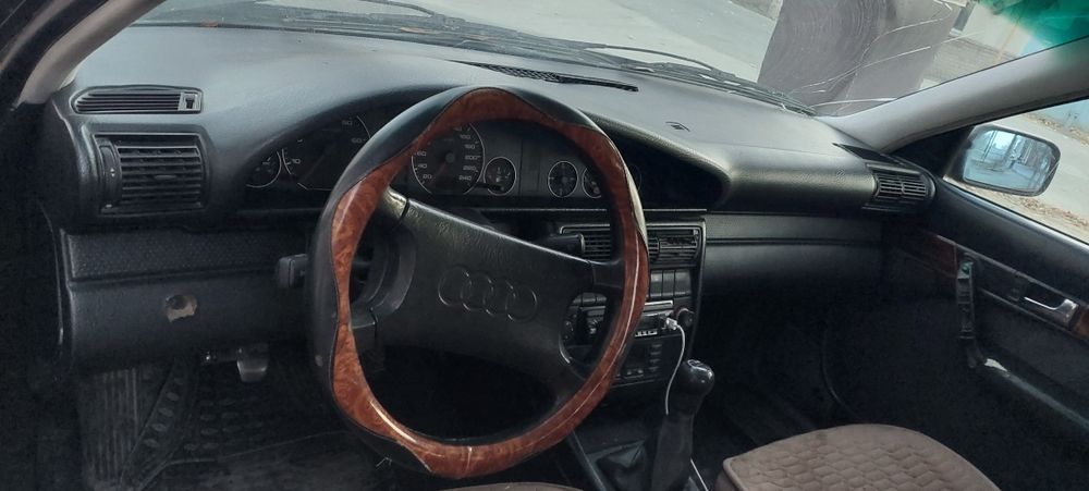 Ауди 100с4 в хорошем состояния