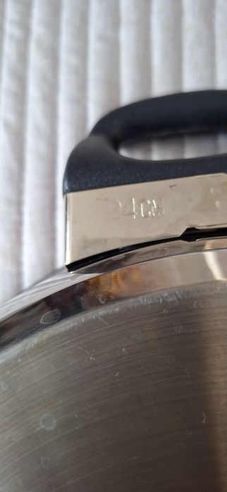 Касерола и тиган с позлатени дръжки  24 карата  хром никел с двойни дъна