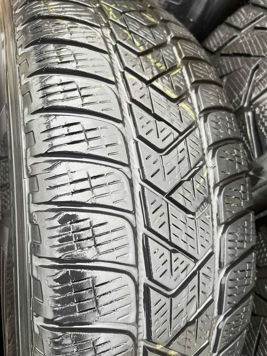 Jante aliaj R17 5x114,3 Peugeot cu anvelope de iarna 215 70 R16