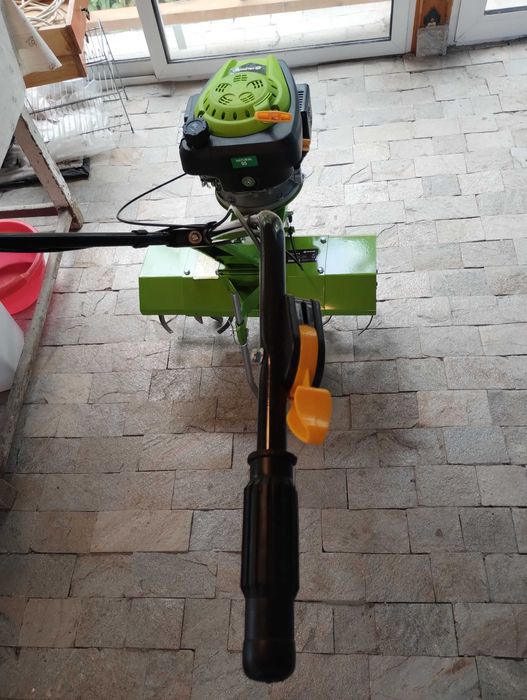 Продавам мото фреза Fieldmann fzk 6115-b