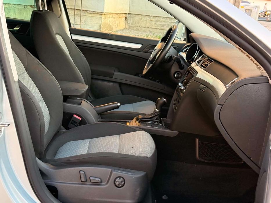Skoda superb 2014 2.0 diesel DSG automat