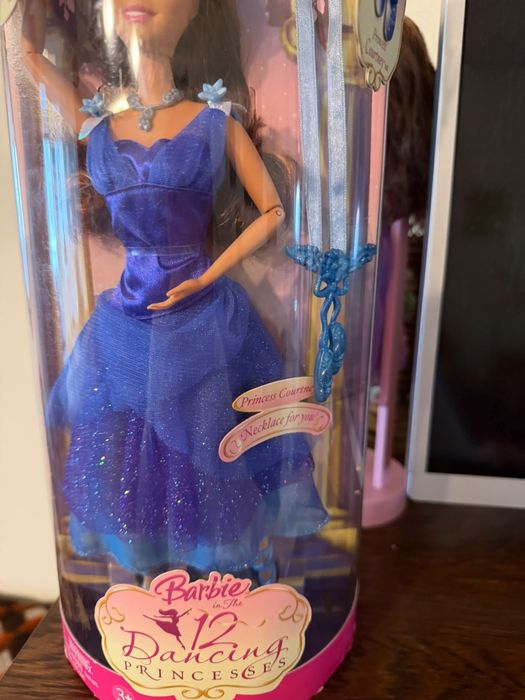 Barbie Courtney 12 Dancing Princesses