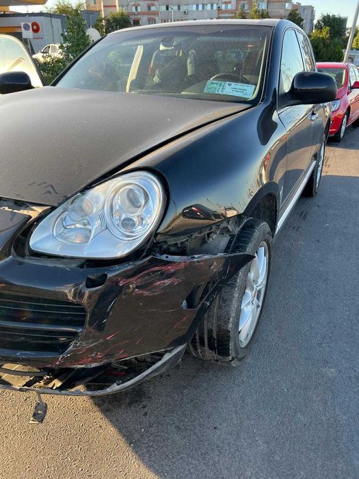 auto Porsche avariat