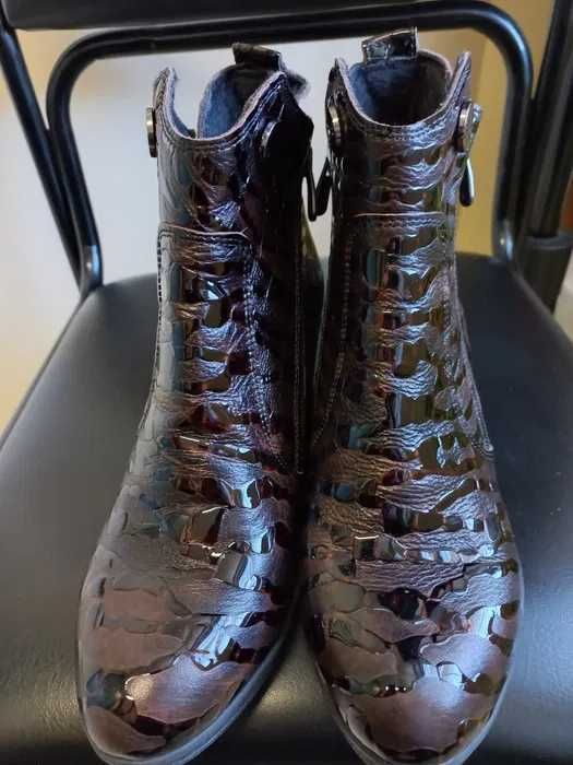 Качествени обувки от естествена кожа