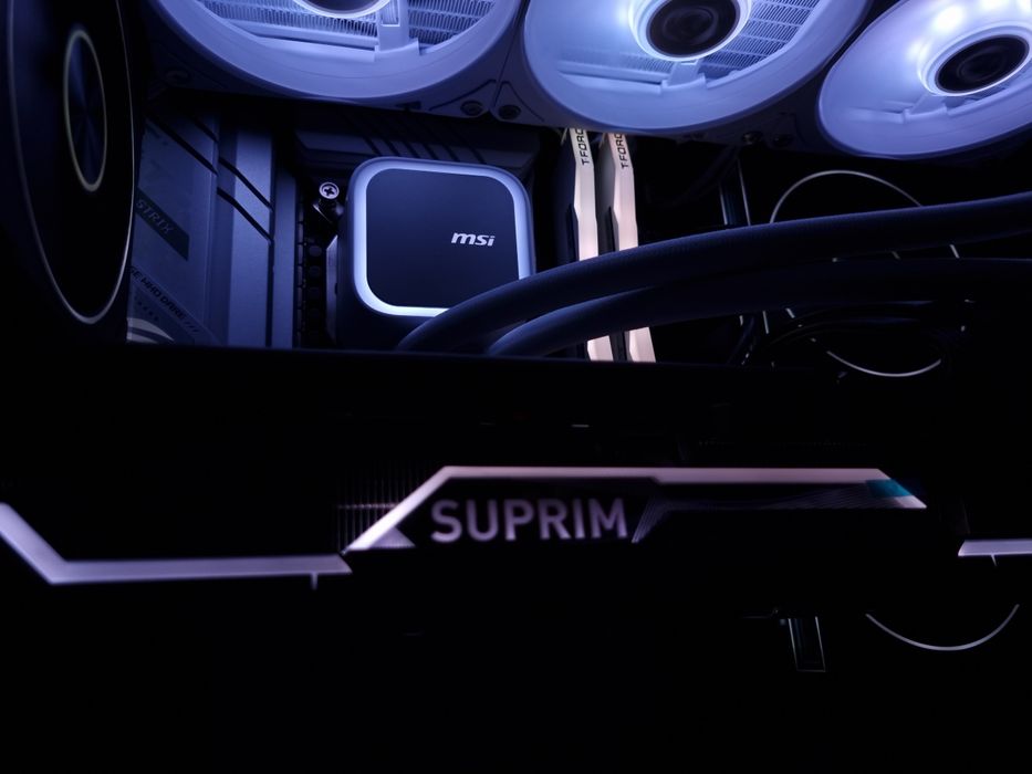 Suprim X 3080/ i7 12700/ 16GB/512GB