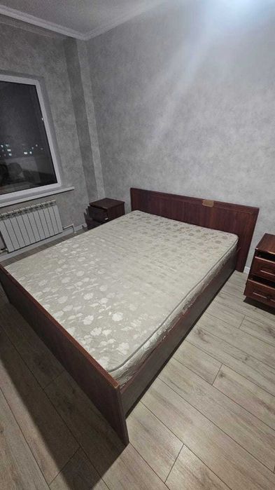Отдам кровать и матрас