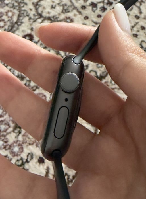 Apple watch SE состояние хорошее