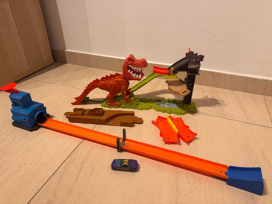 Писти Hot Wheels