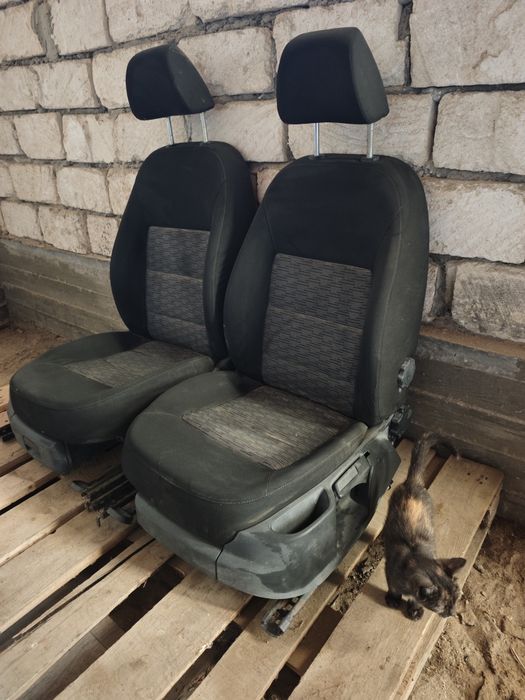 SKODA A5/Super B сиденья передние