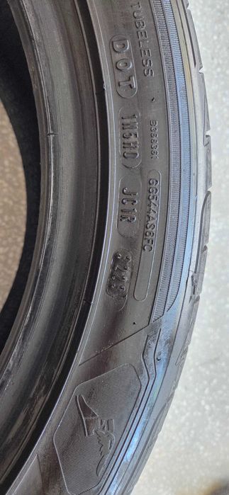 Продавам гуми GOOD YEAR EAGLE F1 dot 3223. Размер 235/45/18