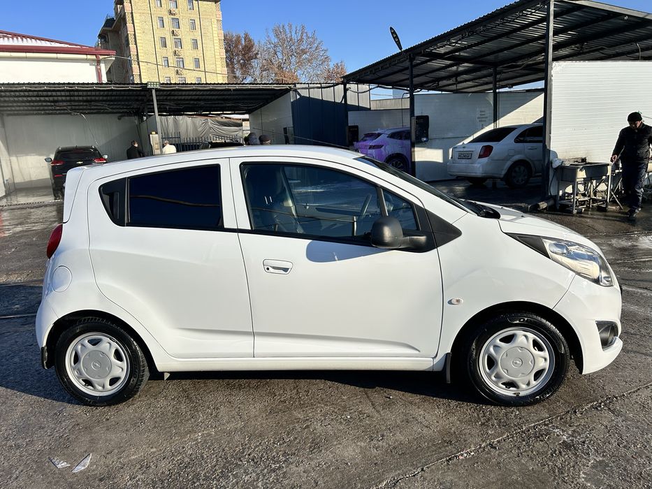 bir qôl moshina Tozza Спарк один руки