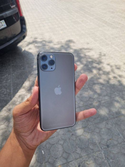 Iphone 11 pro 64 lik 76 yomks vakum kar dak ba aybi rasmda puli 2.7