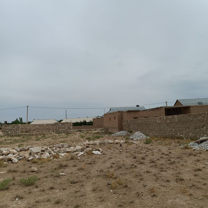 Srochni uchastka sotiladi