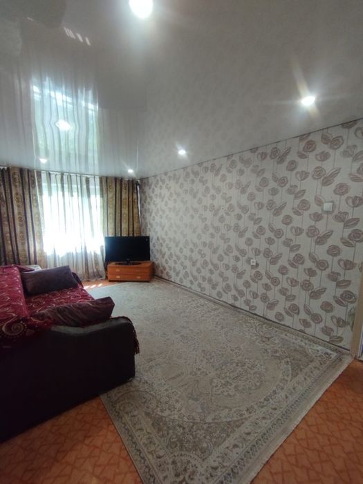 продается двух комнатная квартира