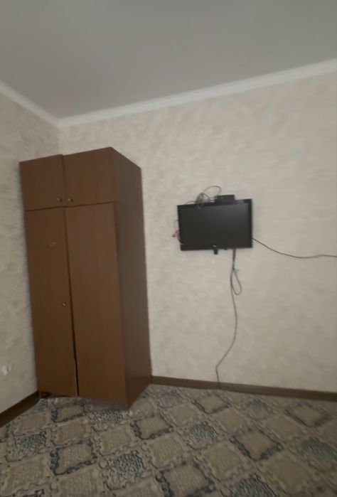 Бир ханалы квартира ижарага бериледи