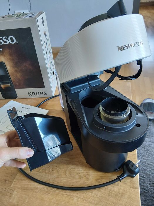 Кафемашина с капсули NESPRESSO VERTUO POP Mch White