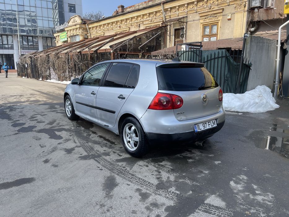Far stanga dreapta stop tripla vw golf 5
