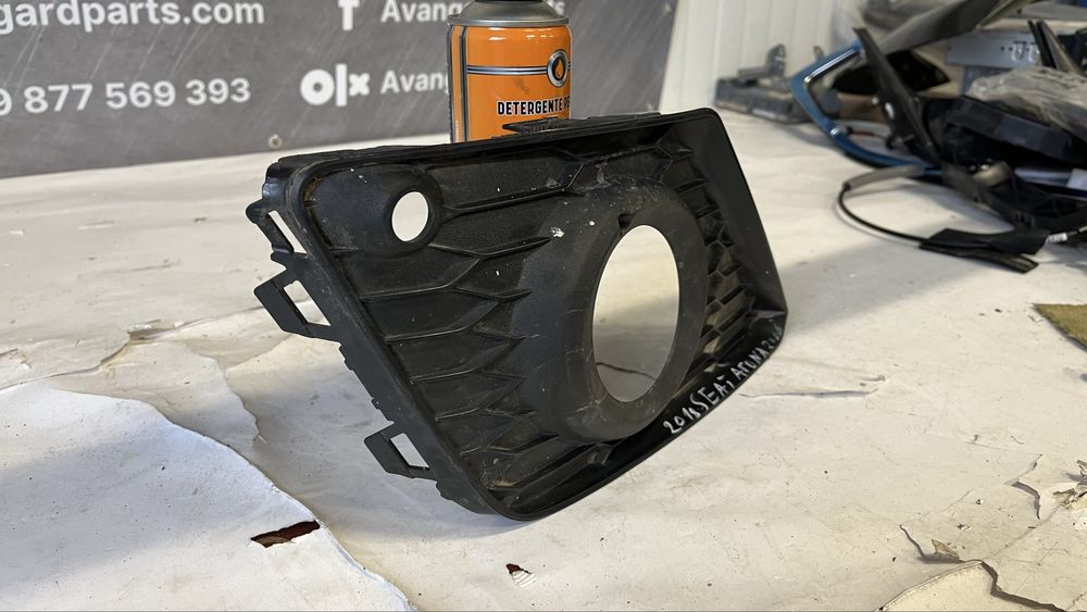 2 броя лява решетка за халоген Seat Arona 2017-