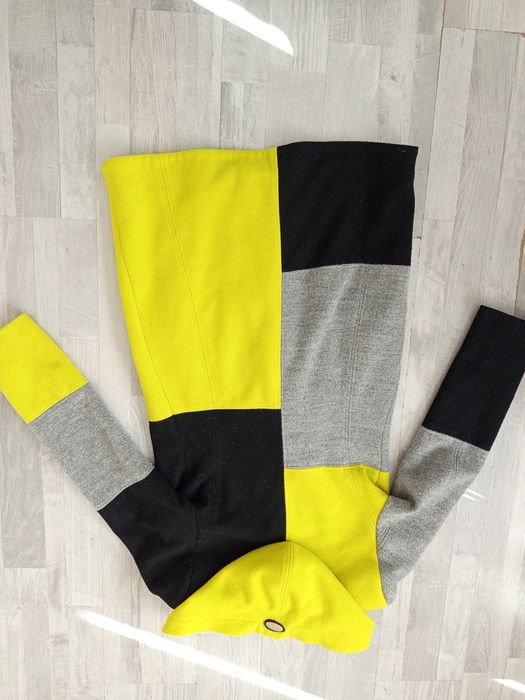 Дамско палто на Луси