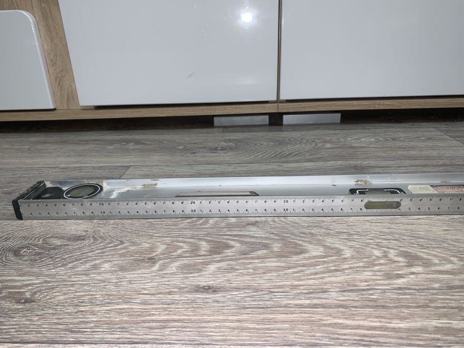 Уровень matrix 80см б/у