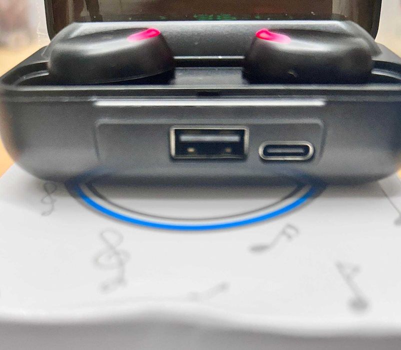 Vand casti fara fir in-ear noi