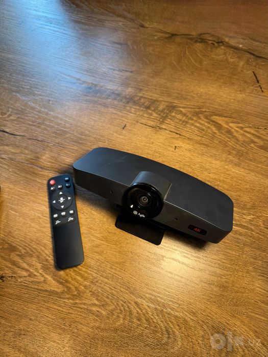 «4K камера для конференций и совещаний»