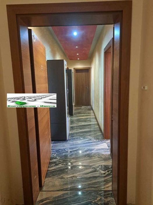 Продава се Многостаен апартамент в Пловдив, Остромила - 167 кв.м за 1653 €/кв.м - Снимка #4