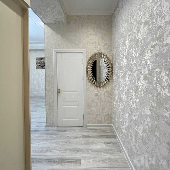 В Xonabod Avenue продаётся квартира с новым ремонтом.