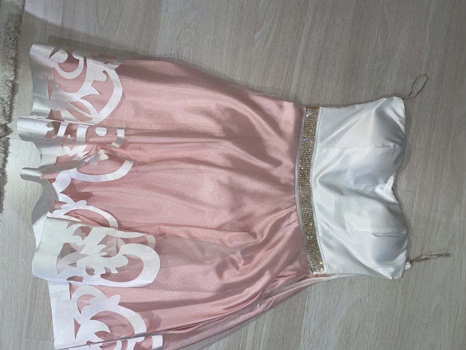 Платье вечерное