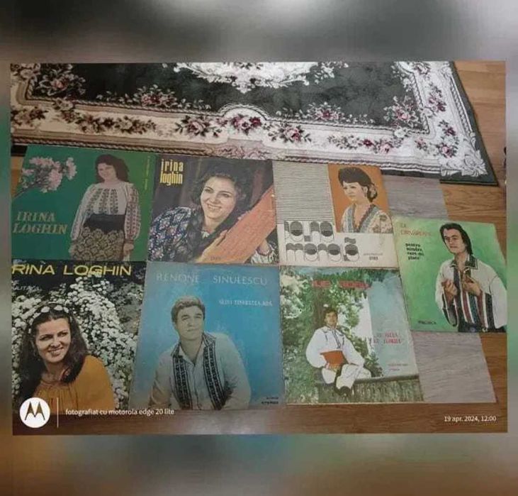 Vând discuri vinil