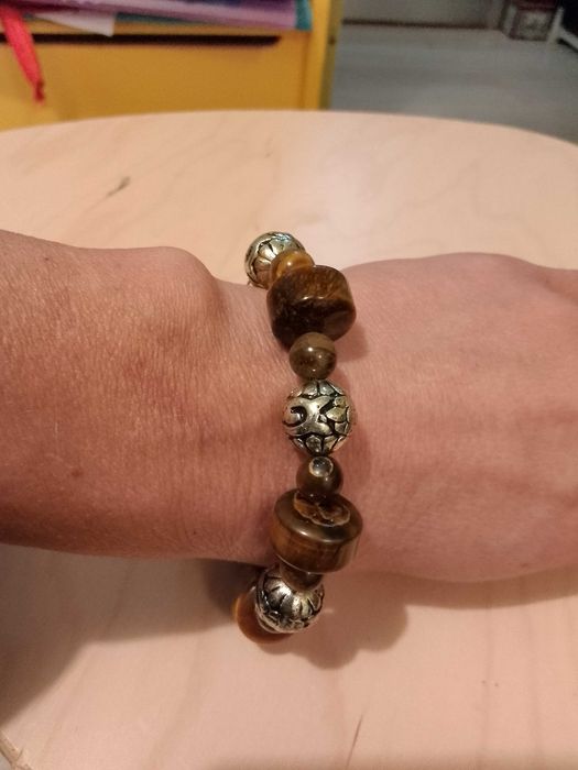 Елегантна дамска гривна