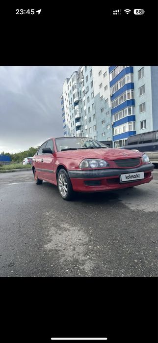 Avensis 1999 продам машину