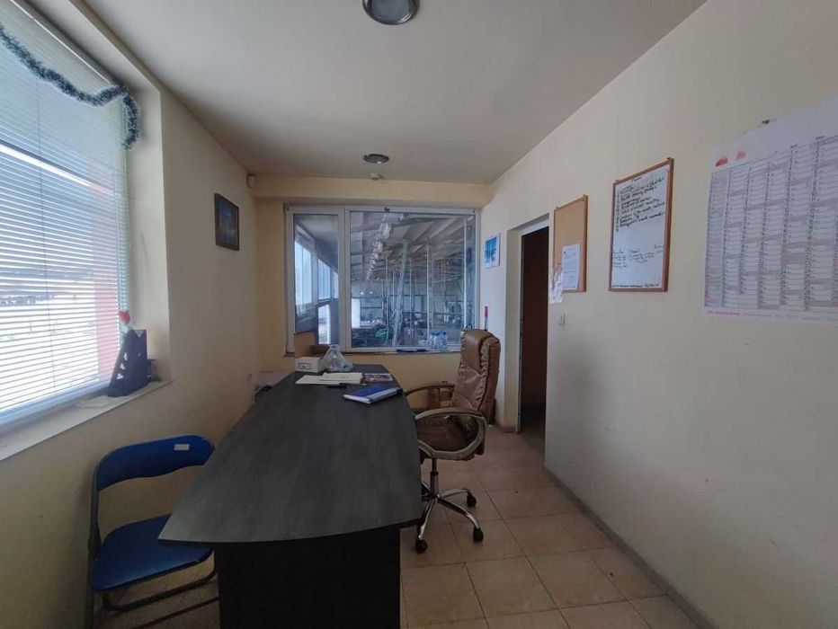 Продава се Промишлена сграда в Велико Търново, Център - 1068 кв.м за 609 €/кв.м - Снимка #5