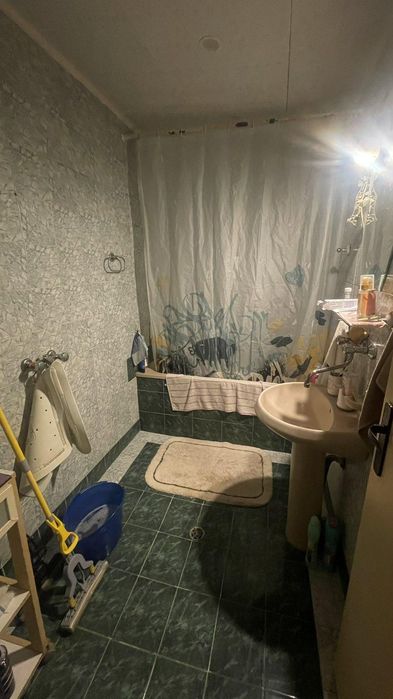 Продава се Тристаен апартамент в Бургас, Възраждане - 93 кв.м за 1398 €/кв.м - Снимка #2