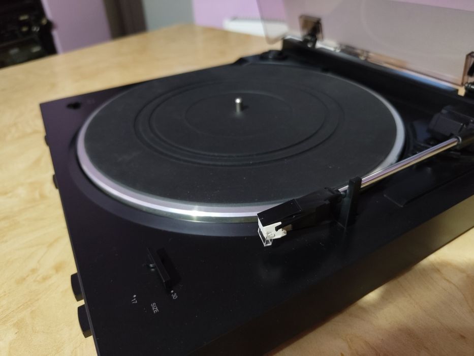 Pick-up Denon DP-200USB full automat
