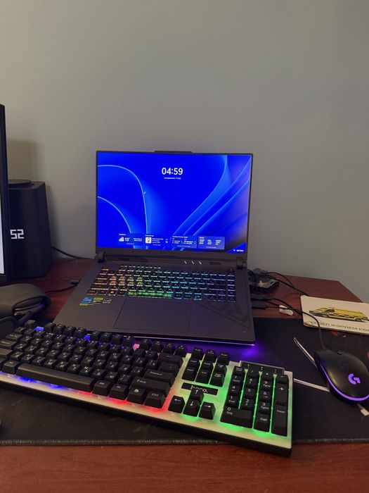 ASUS ROG Strix G16