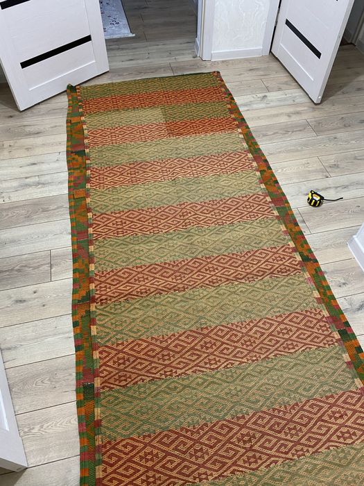 Қолдан тігілген алаша