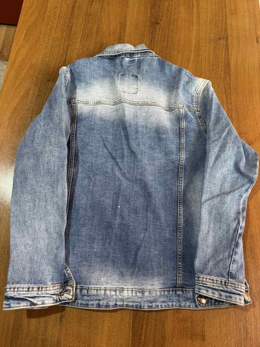 Дамско дънково яке.